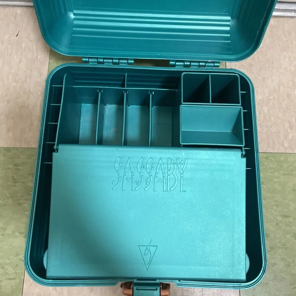 Vtg SASSABY Makeup Case Travel Organizer Model 108 Hard Case GREEN Blue Gold